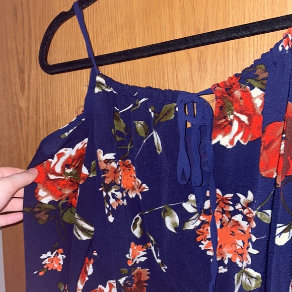 Off shoulder blouse - Picture 5 of 6